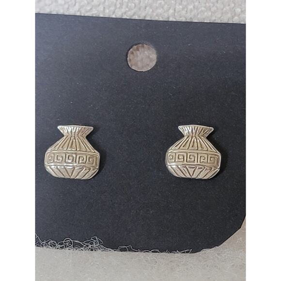 Vintage Sterling Silver Southwestern Pot Earrings - Picture 1 of 4